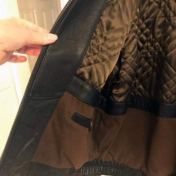 Men's Black Leather Bomber Jacket - Picture 3 of 4